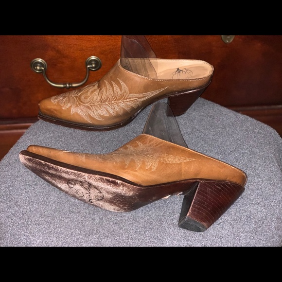 Lucchese  Western Wear - Picture 2 of 8